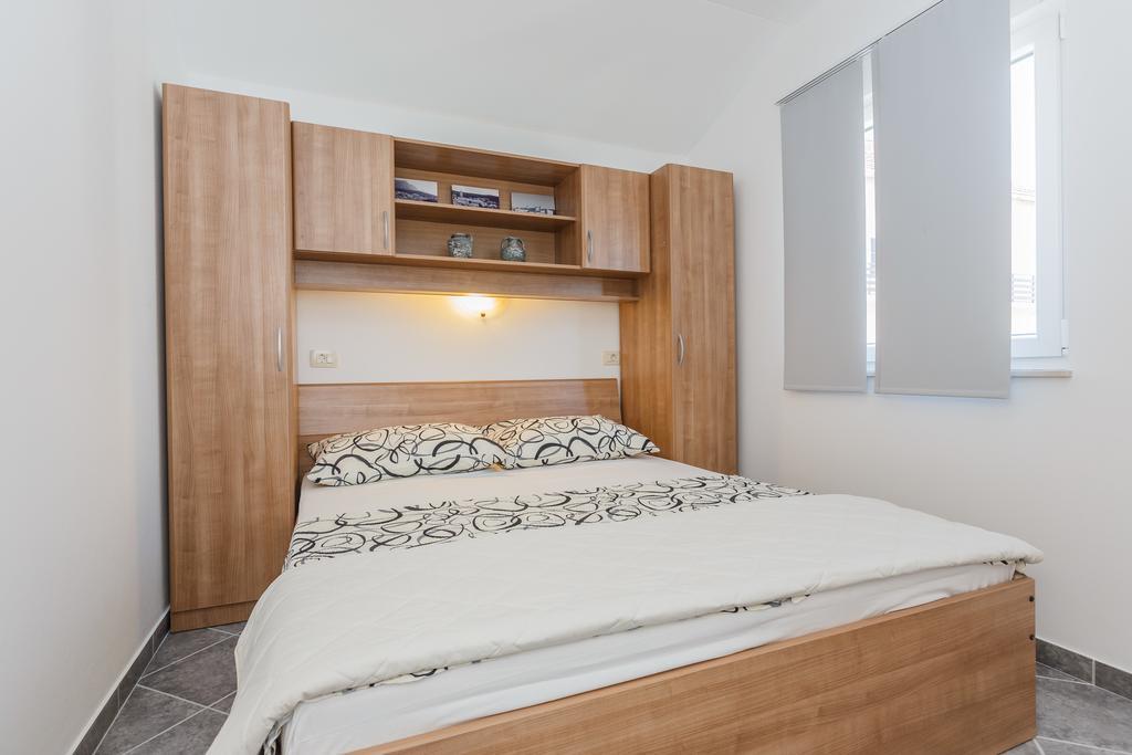 Apartments Viljac Trogir Bilik gambar