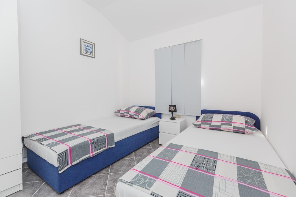 Apartments Viljac Trogir Bilik gambar
