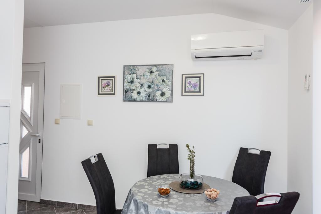 Apartments Viljac Trogir Bilik gambar
