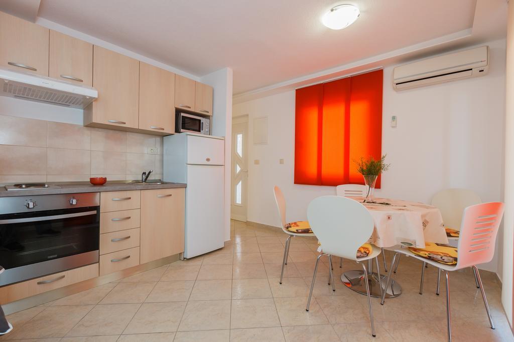 Apartments Viljac Trogir Bilik gambar