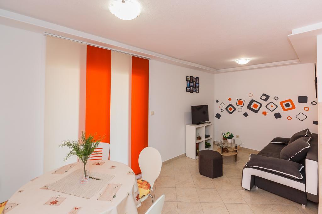 Apartments Viljac Trogir Bilik gambar